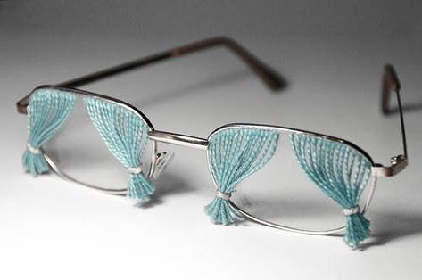 Funky Glasses, Funny Glasses, نظارات شمسية, Funky Fashion, Mode Inspo, Eye Glasses, Spectacles, Your Eyes, Mirrored Sunglasses