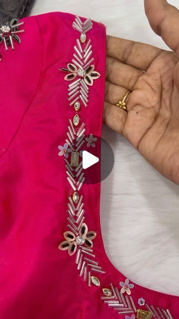 Brooch Work Design For Blouse, Navy Blue Aari Work Blouse Design, Hand Embroidery Designs On Blouse, Broches For Blouse, Arai Work Blouse Design, Brooches Work For Blouse, Arya Work Designs, Simple Brooches Blouse Design, Brooches Blouse Design Tutorial