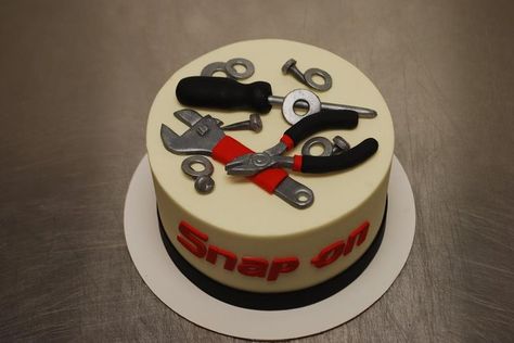 Tool Themed Cake, Snap On Cake Ideas, Cakes For Mechanics, Snap On Cake, Mechanic Theme Cake, Cake For Mechanic, Mechanic Cakes For Men, Mechanic Cake Ideas, Car Mechanic Cake