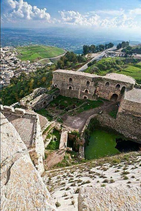 Homs ❤ Syria More Syria Beautiful, Syria Before And After, Homs Syria, Krak Des Chevaliers, Sam Cannon, Syria Damascus, Damascus Syria, Mediterranean Coast, Travel Humor