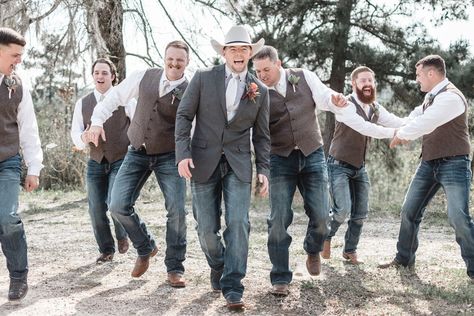 Country Chic Wedding Mens Attire, Country Wedding Vest For Men, Mens Western Suits Country Weddings, Groomsmen Jeans And Vest, Western Wedding Men, Western Mens Wedding Attire, Mens Western Wedding Attire, Country Groomsmen Attire, Western Groomsmen Attire