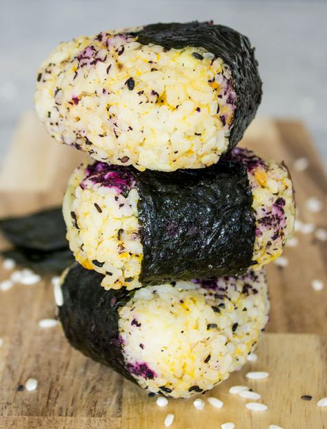 Onigiri Filling, Japanese Onigiri, Japanese Yam, Onigiri Recipe, Onigiri Rice, Kabocha Squash, Vegan Sushi, Portable Food, Japanese Dishes