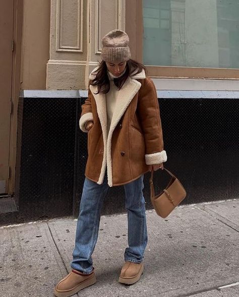 Winter Coat Outfits, Outerwear Trends, Getting Bored, Classy Winter Outfits, Chic Winter Outfits, Winter Fashion Outfits Casual, Cold Outfits, Paris Outfits, Street Style Winter