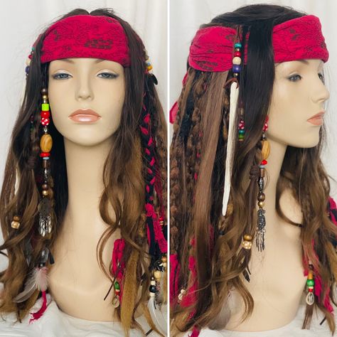 Pirate Hair For Women, Pirates Of The Caribbean Hairstyles, Pirate Braids Hairstyles, Girl Pirate Hairstyles, Pirate Glam Makeup, Pirates Hairstyles, Pirate Braids, Pirate Hair Women, Jack Sparrow Hair