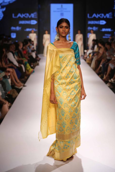 Glimpse of stunning collection by Swati & Sunaina at Lakme Fashion Week Winter Festive 2015! #JabongLFW Lakme Fashion Week 2015, Fashion Week Winter, Draping Fashion, Lakme Fashion Week, Stylish Sarees, Chaniya Choli, Traditional Wear, Colour Combination, Indian Design