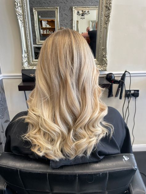 Formal Hair Mid Length, Soft Waves Mid Length Hair, Coconut Cream Hair Color, Mid Blonde Balayage, Curled Blonde Hair Medium Length, Curls On Mid Length Hair, Mid Length Hair With Layers Blonde, Different Kinds Of Blonde, Mid Length Curls