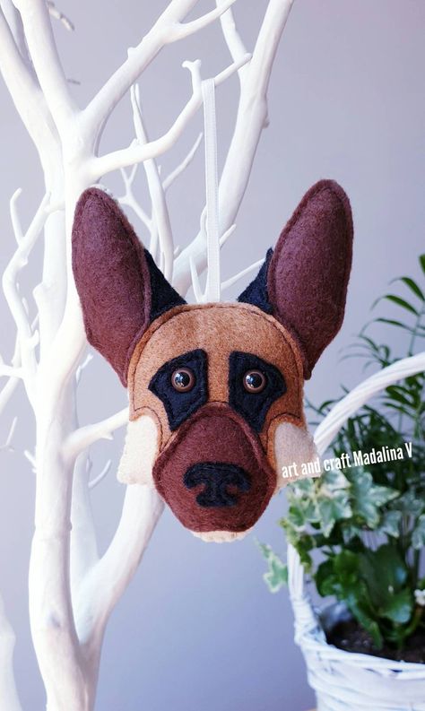 Personalized Cat Christmas Ornament | Holiday Gift#festivefurbabies #petloverchristmas #holidaypets #petchristmasornaments Felt Stuffies, Felt Dog Ornament, Puppy Day, Scrap Fabric Projects, Felt Creations, Black German Shepherd, Felt Ornament, Embroidered Christmas, Fabric Ideas