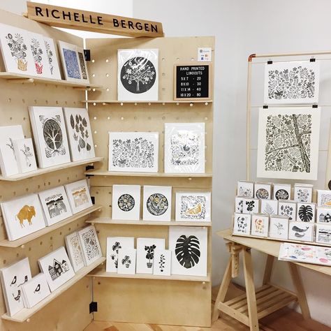 Richelle Bergen (@richellebergen) “Here at @luckygirlpopup till 5pm! AND!! My new big 16x20" print is here!!” Craft Stall Display, Art Fair Display, Market Stall Display, Art Booth, Art Fair Booth, Craft Fair Booth Display, Stall Display, Craft Show Booths, Greeting Card Display