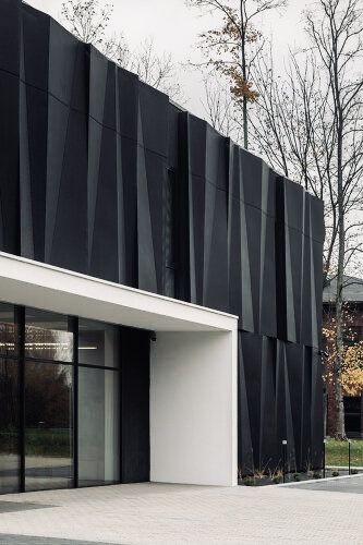 Industrial Design Exterior, Facade Design Commercial, Office Exterior Design Architecture, Industrial Architecture Facade, Modern Warehouse Design Exterior, Industrial Facade Design, Warehouse Design Exterior, Industrial Building Facade, Industrial Building Design