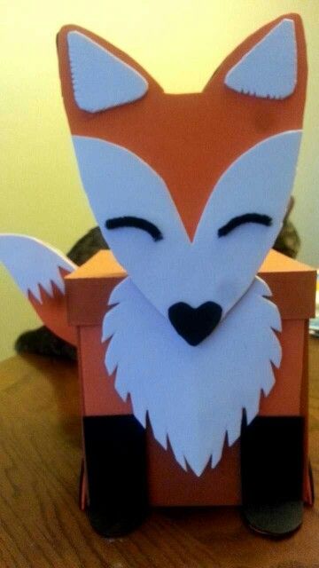 Fox Valentine, Girls Valentines Boxes, Valentine Boxes For School, Diy Valentines Box, Kids Valentine Boxes, Pinterest Valentines, Roses Valentine, Valentine Card Box, Valentine Mailbox