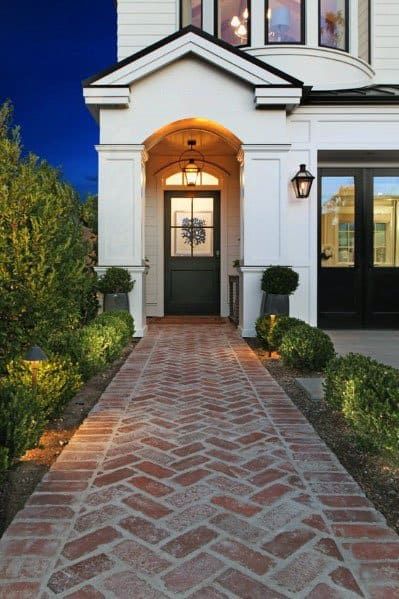 Top 50 Best Brick Walkway Ideas - Hardscape Path Designs Brick Sidewalk, Front Path, Brick Pathway, Backyard Walkway, Walkway Landscaping, Walkway Design, Brick Path, Brick Walkway, Concrete Walkway