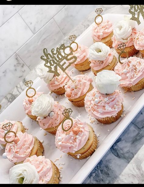 Bride To Be Cake Pink And White, Pink Bridal Shower Cupcakes, Bachlorette Party Foods, Bride To Be Cupcakes Design, Bridal Shower Cakes And Cupcakes, Bachelorette Dessert Ideas, Bachlorette Party Decoration, Bride To Be Cupcakes, Bachlorette Party Decorations