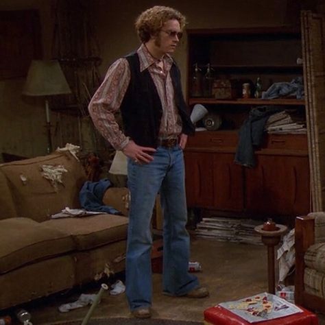 70s Band Tee, That 70s Show Hyde, Thats 70 Show Outfit, That 70s Show Fashion, That 70s Show Outfits, 70s Show Outfits, 70s Fits, Hyde That 70s Show, Steven Hyde