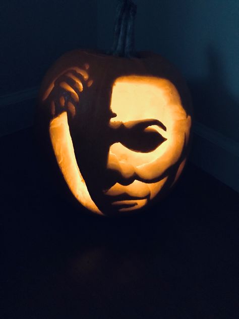 Pumpkin Carving Michael Myers, Micheal Myers Pumpkin, Michael Myers Pumpkin Carving, Michael Myers Pumpkin, Pumpkin Idea, White Pumpkins, Michael Myers, Pumpkin Design, Painted Pumpkins