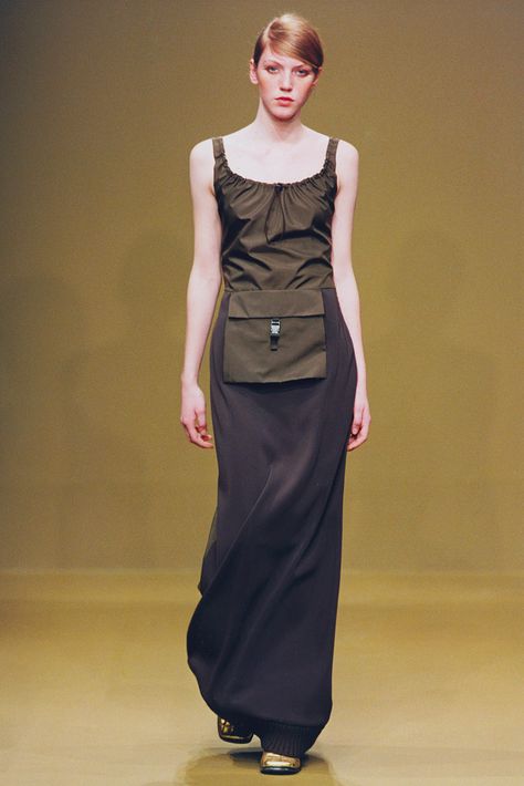 Fall Winter 1999 Fashion Show | Miu Miu 1999 Miu Miu, 1999 Fashion, Neoprene Skirt, Utility Dress, Mode Inspiration, Fashion Details, 90s Fashion, Runway Fashion, Miu Miu