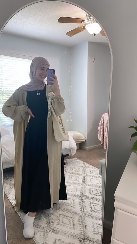 Muslimah Fashion Casual, Stylish Outfits Casual, Estilo Hijab, Modest Casual Outfits, Stile Hijab, Modesty Outfits, Mode Turban, Modest Fashion Hijab, Muslim Fashion Hijab Outfits