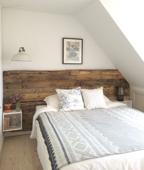 . Rustic Wooden Headboard, Attic Renovation, Wooden Headboard, Attic Rooms, Trendy Bedroom, Bedroom Headboard, Bedroom Loft, Home Fashion, My New Room