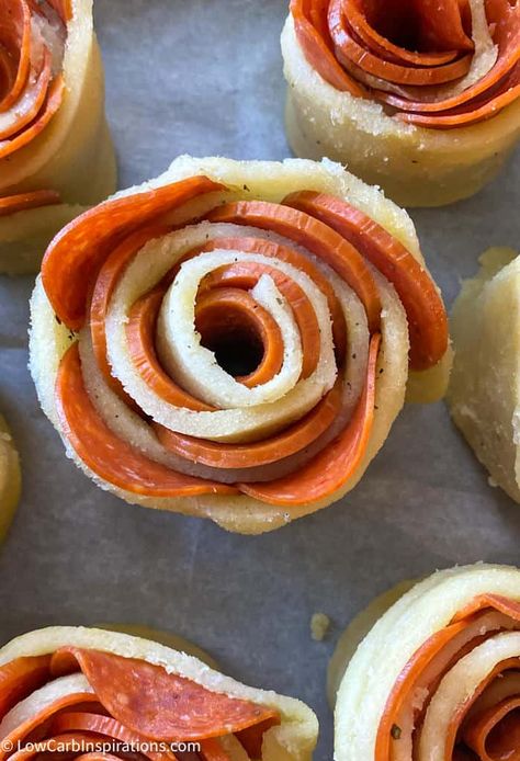 Keto Pepperoni Pizza Roses Recipe Tutorial Rose Pepperoni Pizza Rolls, Pepperoni Pizza Roses, Pizza Roses Pepperoni, Pizza Rose, Keto Pepperoni Pizza, Pizza Roses, Cream Cheese Pizza, Keto Pepperoni, Fathead Dough Recipe