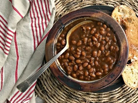 Instant Pot Molasses Baked Beans (+ video) - Crosby's Molasses Baked Beans Instant Pot, Instant Pot Baked Beans, Molasses Baked Beans, Beans Instant Pot, Instant Pot Beans Recipe, Baked Bean Recipes, Brown Bread, Weekend Breakfast, Dry Mustard