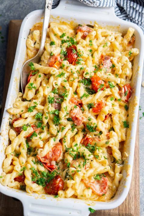 Tik Tok Pasta, Roasted Cherry Tomato Pasta, Cooked Pasta Recipes, Viral Pasta, Pasta Tiktok, Tiktok Pasta, Roasted Tomato Pasta, Baked Feta Pasta, Pasta Varieties