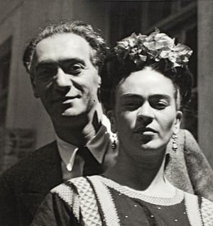 Nickolas Muray and Frida Kahlo by Nickolas Muray, 1939. Natalie Clifford Barney, Martin Munkacsi, Nickolas Muray, Tina Modotti, Frida And Diego, Frida Art, Vogue Models, Edward Weston, Frida Kahlo Art