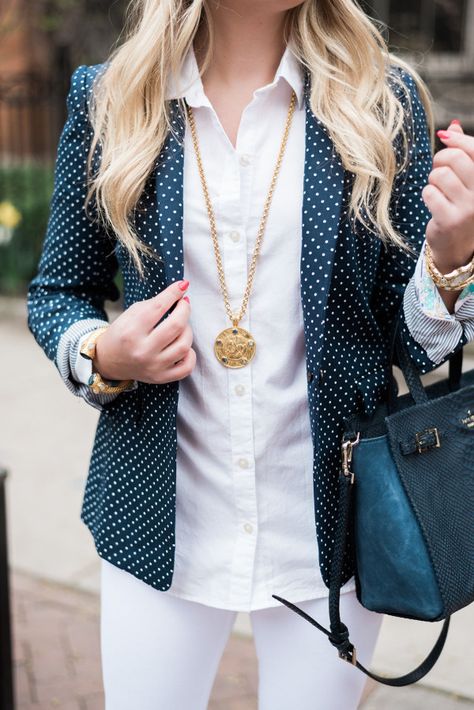 Lemonette in aqua polkadot blazer & aqua herringbone handbag (white skinnies a magnet for stains & low-hanging medallion likely to get snagged) Polka Dot Blazer Outfit, With Blazer Outfit, Shirt With Blazer, White Jeans Spring, Spring Office Outfits, Office Attire Women, Navy Blue Handbags, White Skinnies, Blue Handbag