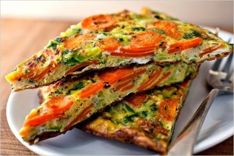 Carrot and Leek Frittata with Terragon  Recipe Carrot Frittata, Leek Frittata, Xmas Brunch, Tarragon Recipes, Goat Cheese Frittata, Eating Well Recipes, Weekend Cooking, Egg Dishes, Frittata Recipes