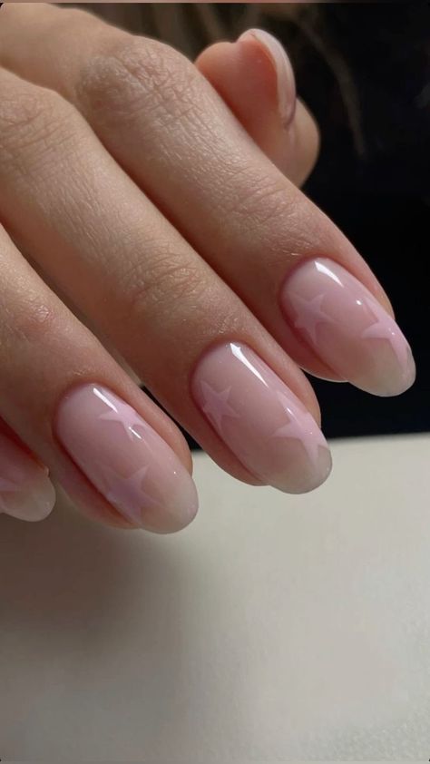 Pink Nails Minimalist, Short Soft Nails, Cute Short Pink Nails, Nails Simple Pink, Pink Blush Nails, Nails Inspo Pink, Nail Minimal, Pink Oval Nails, Milky Nails