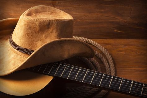 An introduction to the characteristics of country music. The popularity of Country Music started in the early part of the 20th Century when recordings of Atlanta artists became available commercially. Country Song Aesthetic, Country Music Aesthetic, Country Guitar, 90s Country Music, Country Love Songs, Old Country Music, Music Country, Music Background, Cowboy Theme