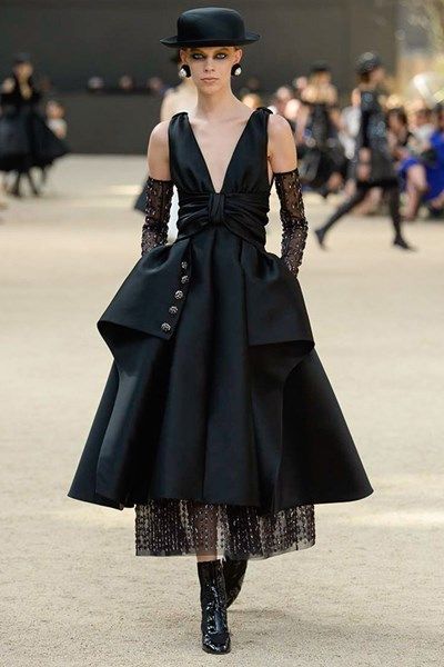 Chanel Fall 2017, Chanel 2017, Coco Chanel Fashion, Queen Fashion, Chanel Couture, Chanel Haute Couture, Moda Paris, Wishful Thinking, Vestidos Vintage