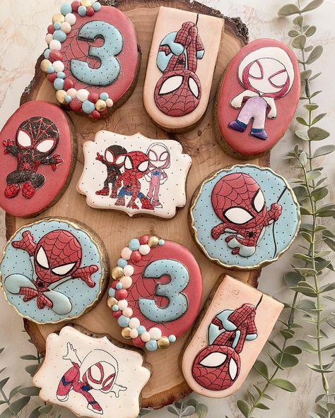 Spiderman Cookies, Superhero Cookies, Marvel Party, Sugar Cookie Royal Icing, Boy Birthday Party Themes, Cookie Bouquet, 1st Birthday Party Themes, Cookies For Kids, Fancy Cookies