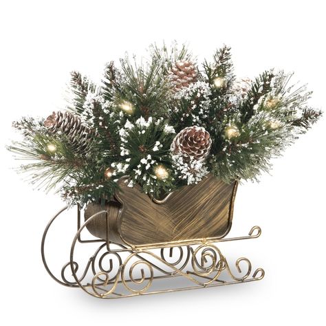 Sleigh Centerpiece, Deco Led, Battery Operated Led Lights, Christmas Flower Arrangements, Holiday Arrangement, Christmas Floral Arrangements, Christmas Sleigh, Christmas Arrangements, Christmas Flowers