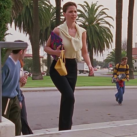 Cordelia Chase Outfits, Cordelia Outfits, Buffy Outfits, 2000s Inspired Outfits, Preppy Looks, 90s Characters, Cordelia Chase, Buffy Style, Charisma Carpenter