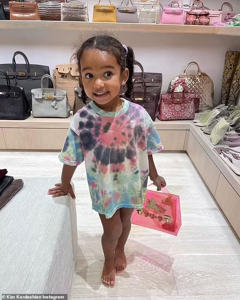 Kim Kardashian Children, Kardashian Closet, Kim Kardashian Closet, Jenner Kids, Kardashian Kids, Jenner Family, Celebrity Kids, Future Lifestyle, My Stuff