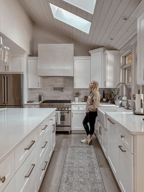 Kitchen Ideas Skylight, Shiplap Vaulted Ceiling Kitchen, Unique Vaulted Ceiling Ideas, Shiplap Ceiling With Skylights, Off Center Vaulted Ceiling, Small Vaulted Ceiling Kitchen, Sloped Kitchen Ceiling, Pitched Ceiling Kitchen, Kitchen Cabinets Vaulted Ceiling