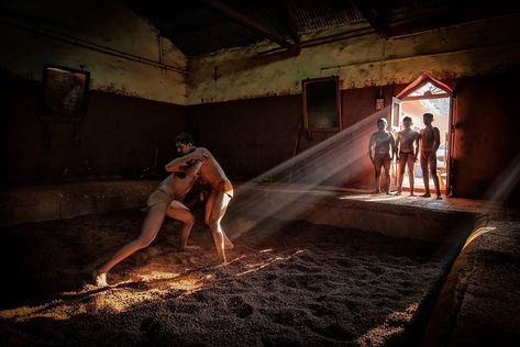 If one wants to enjoy the game of kushti which is played on the red soil of Maharashtra, Kolhapur is a must visit place. Credits : @arunsaha2 Maharashtra Culture, Culture Aesthetic, Continental Drift, Hd Dark Wallpapers, India Photography, Amazing Photos, Dark Wallpaper, Love Is Sweet, Street Photography