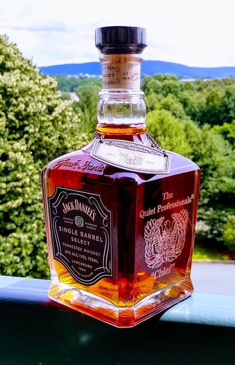 Drinks Jack Daniels, Jack Daniels Drinks, Jack Daniels Single Barrel, Crown Royal Drinks, Jack Daniels Bottle, Whiskey Girl, Bourbon Drinks, Whisky Bottle, Home Brewing Beer