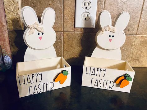 Easter Wood Projects, Easter Wreath Craft, Dollar Tree Easter Crafts, Carrots Easter, Easter Things, Easy Yarn Crafts, Rustic Easter Decor, Easter 2024, Easter Wood Crafts