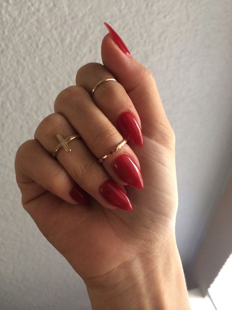 Fall Nails Short Stiletto, Nail Inspo Short Stilleto, Extra Short Stiletto Nails, Red Powder Dipped Nails, Short Red Stiletto Nails, Short Acrylic Nails Stiletto, Red Stiletto Nails Short, Small Stilleto Nails, Dip Powder Nails Red