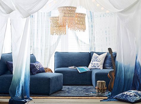 SU117_Lounge_BryceMakeover_2x1 Beachy Moroccan Decor, Bedroom With Seating Area, Bedroom With Seating, Teen Lounge Rooms, Teens Bedroom, Beachy Bedroom, Teen Lounge, Room Things, Boho Space