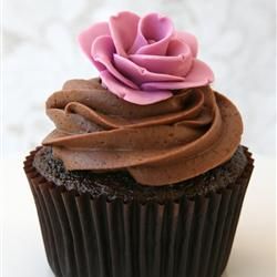 "Best Chocolate Cupcake Ever" ... We will see :) Macncheese Recipe, Puding Roti, Best Chocolate Cupcakes, Cake Mini, Valentine Day Cupcakes, Torte Cupcake, Cupcake Recipes Chocolate, Cupcake Cake, Baking Cupcakes