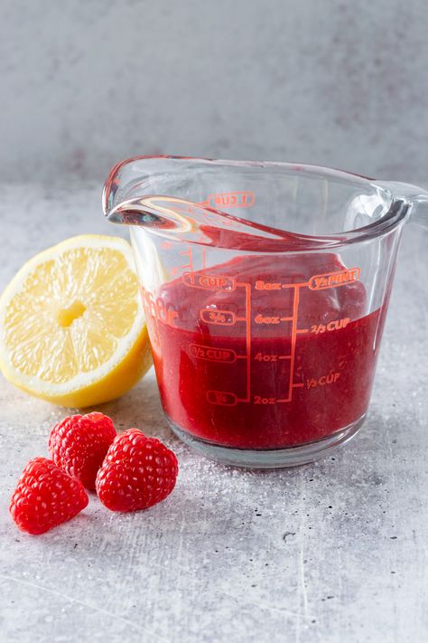 How to Make Raspberry Puree for Drinks Raspberry Puree Recipe For Drinks, Strawberry Puree Recipe For Drinks, Lemonade Iced Tea, Raspberry Puree, Raspberry Vinaigrette, Cupcake Wars, 3 Ingredient Recipes, Raspberry Fruit, Homemade Lemonade