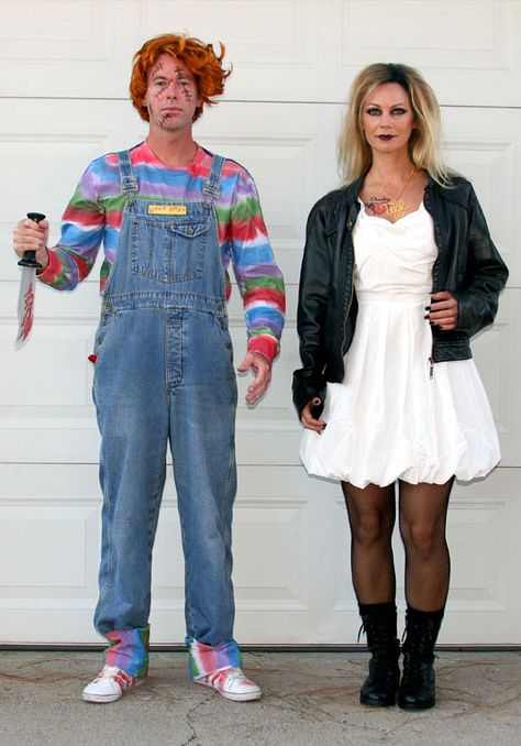 Chucky and Tiffany Chucky Costume Ideas, Diy Chucky Costume, Chucky Outfit, Chucky Doll Costume, Chucky And Tiffany Costume, Chucky Halloween Costume, Maleficent Halloween Costume, Tiffany Chucky, Tiffany Costume