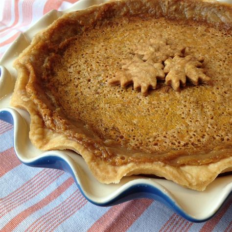 Maple Syrup Pie Maple Syrup Pie, Buttermilk Chess Pie, Butterscotch Pie, Maple Syrup Recipes, Sour Cream Recipes, Holiday Pies, How To Make Cheesecake, Cream Pie Recipes, New York Cheesecake