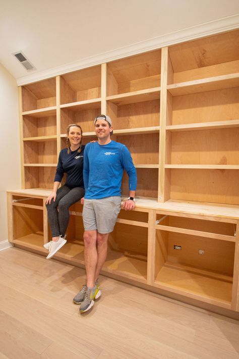 White Built-Ins Around the Fireplace: Before and After | The DIY Playbook White Built Ins, Office Built Ins, Diy Playbook, Diy Office, Bookshelves Diy, Office Makeover, Built In Bookcase, Board And Batten, Built In Cabinets