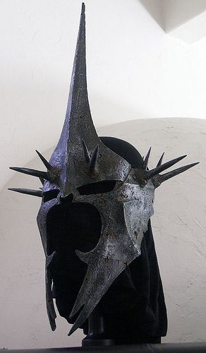 Lord Of The Rings Swords, Corroded Metal, Witch King Of Angmar, Witch King, Lord Of The Rings Tattoo, Wood Display Stand, Engraved Pocket Knives, Fiberglass Resin, Cosplay Armor