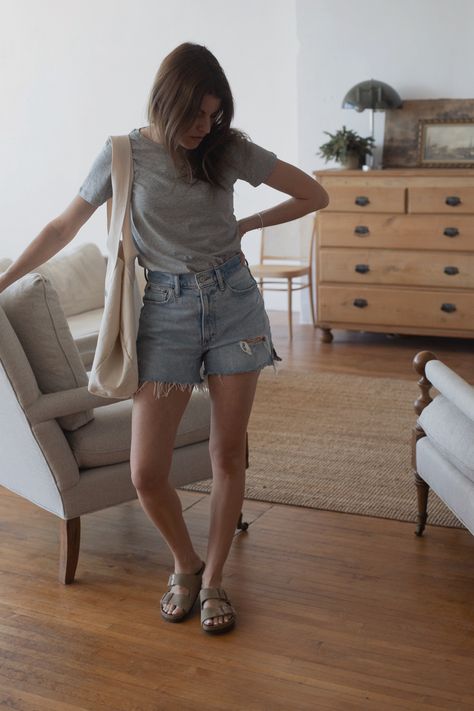 This outfit helps me feel calm Birkenstock Arizona Outfit, Minimalist Casual Outfit, Womens Birkenstocks, Birkenstock Sandals Outfit, Sandals Outfits, Modest Wardrobe, Hello Lover, Wanting More, Sandals Outfit