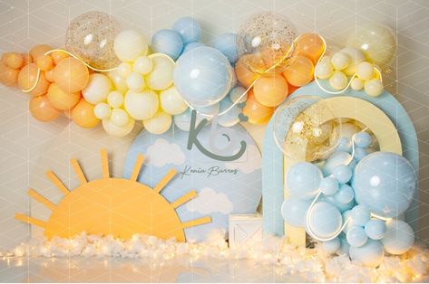 Sunshine First Birthday Party, Yellow Party Decorations, Sunshine Birthday Theme, Boys First Birthday Cake, Sunshine First Birthday, Baby Books Diy, Wild Birthday Party, Sunshine Baby Showers, Winnie The Pooh Birthday