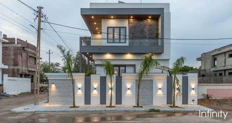 Madhav | Infinity Design Studio | Bhuj – Interiorlover Projects Boundary Wall Design Ideas, Boundary Wall Design, House Front Elevation, Modern Classic Home, Villa Modern, Compound Wall Design, Wall Design Ideas, Lobby Interior Design, House Redesign