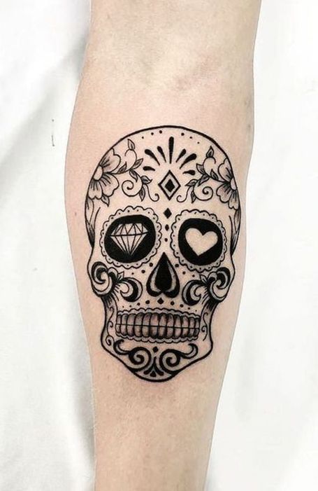 Day Of The Dead Skull Tattoo, Caveira Tattoo, Skull Face Tattoo, Bird Skull Tattoo, Mexican Skull Tattoos, Cow Skull Tattoos, Small Skull Tattoo, Candy Skull Tattoo, Skull Tattoo Flowers